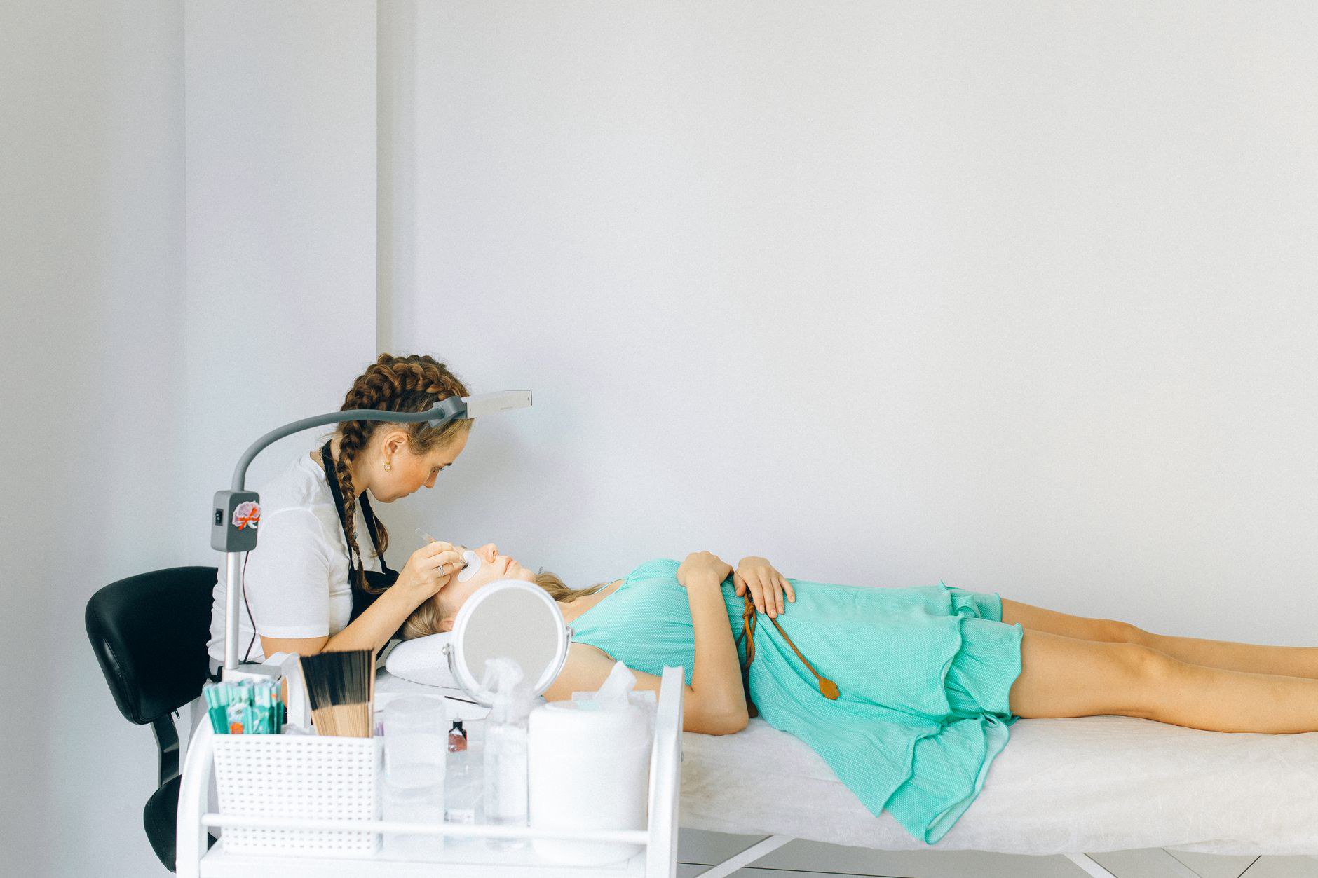Thiết bị làm đẹp, máy chăm sóc da là khoản đầu tư lớn khi mở rộng dịch vụ spa Thiết bị làm đẹp, máy chăm sóc da là khoản đầu tư lớn khi mở rộng dịch vụ spa